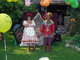 Детские праздники, спектакль для детей, клоуны на праздник, скоморохи на праздник, ростовые куклы на праздник, сюжетные программы. Детские праздники, спектакль для детей, клоуны на праздник, скоморохи на праздник, ростовые куклы на праздник, сюжетные программы.